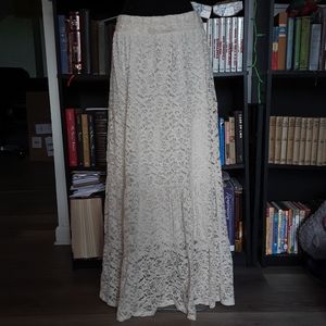 Studio 253 Cream Lace Maxi Skirt S